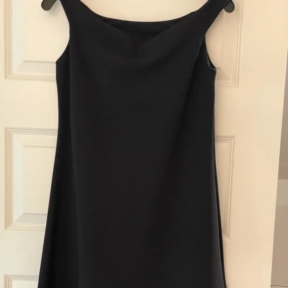 𝅺Available! Chiara Boni Robe US Sz 6/IT Sz 42